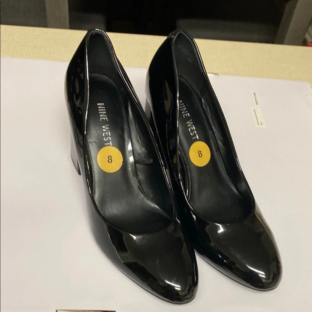 Nine West Black Women's Pumps - Picture 2 of 7